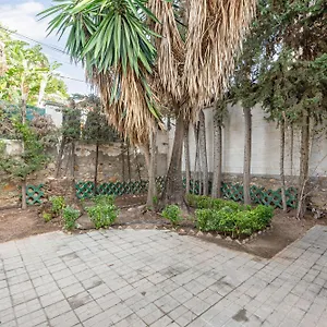 https://house-with-garden-in-residential-area.1costadelsol.com