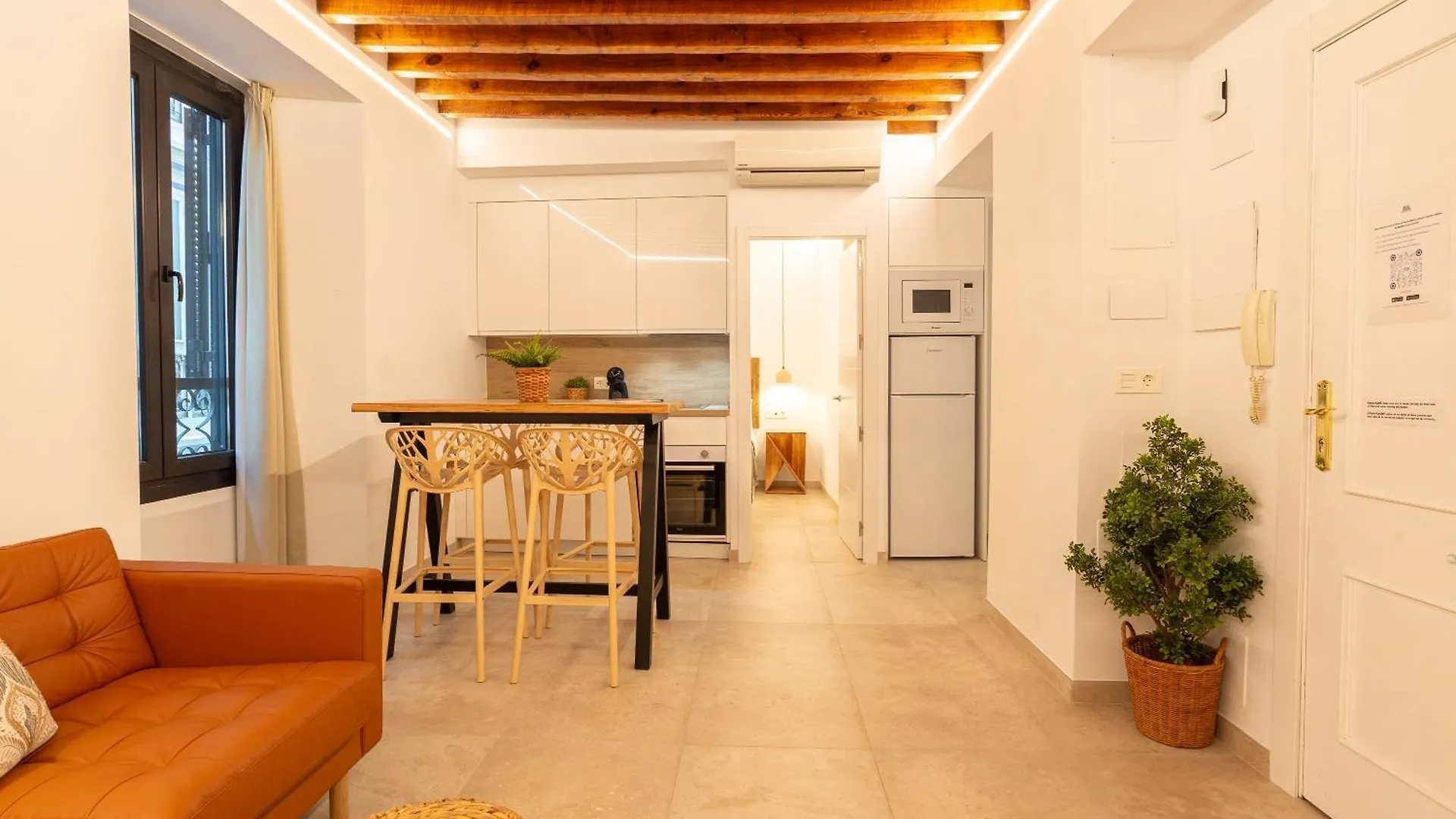 Lazcano & Old Town By Ele Apartments Málaga